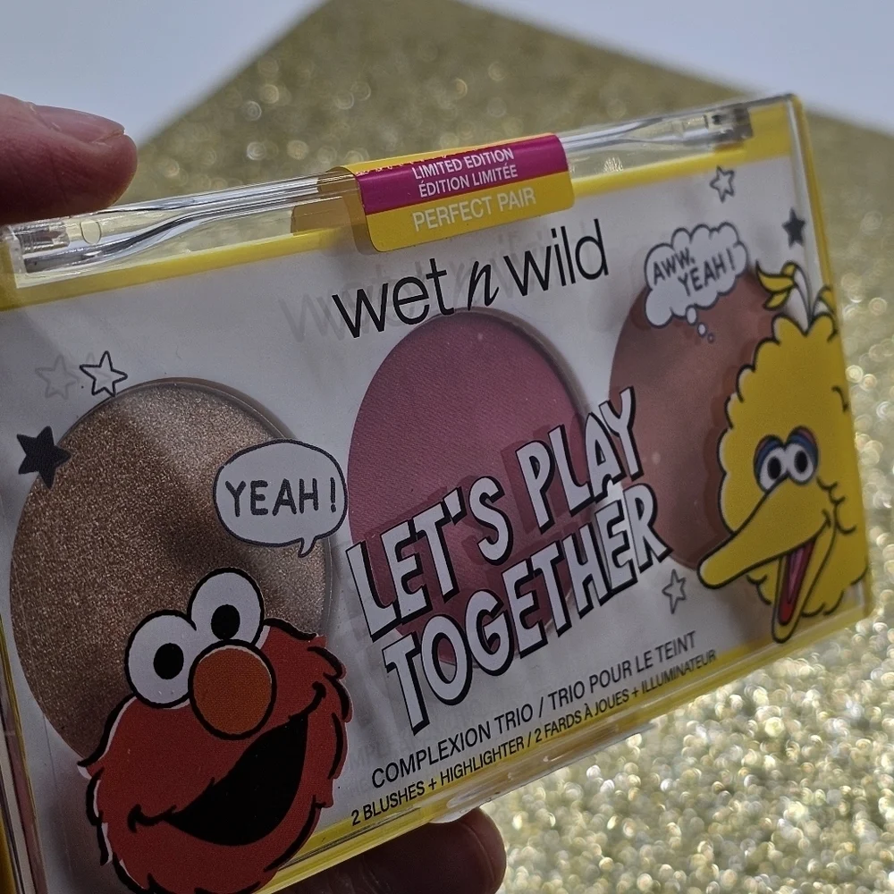 Wet n Wild Sesame Street Let's Play Together Perfect Pair Complexion Trio - Picture 5 of 5